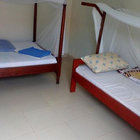 Knowledge For Change House Hotel Fort Portal Exterior photo