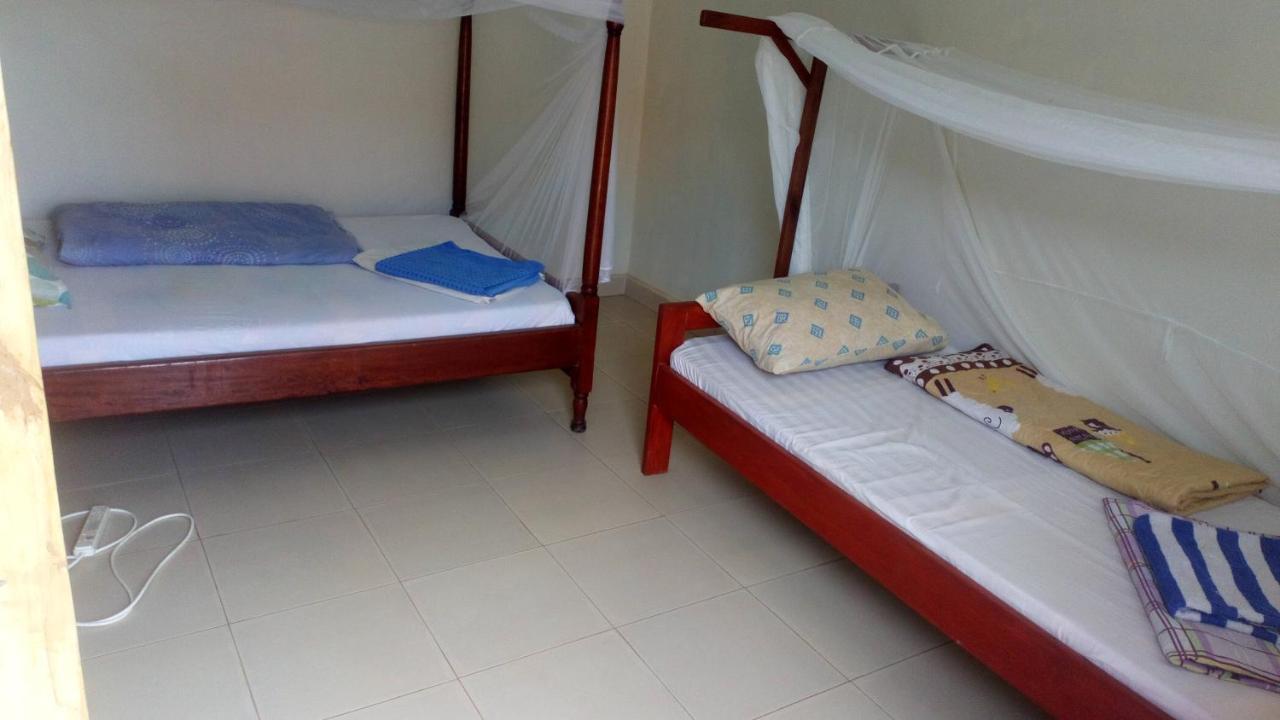 Knowledge For Change House Hotel Fort Portal Exterior photo